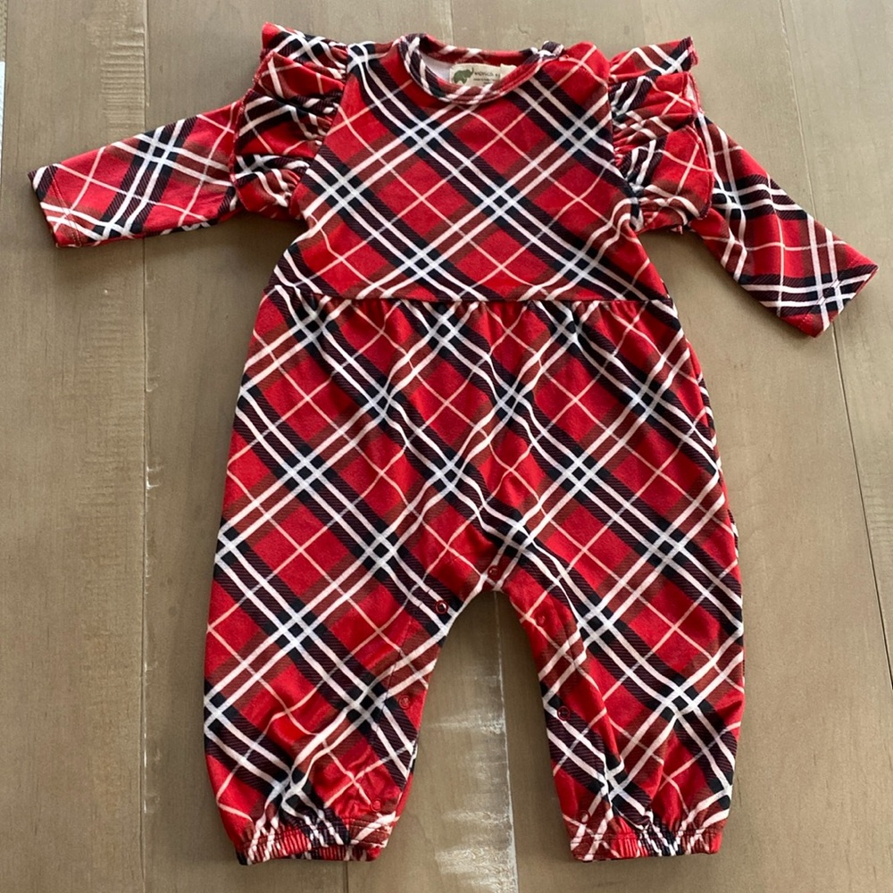 Monica + Andy Velour Ruffle Romper 3-6M